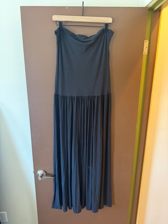 lululemon athletica Dresses & Skirts - Lululemon Black Strapless Convertible Dress or Skirt